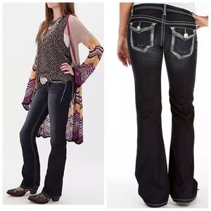 Buckle Daytrip Leo Boot Cut Flare Jeans Women's 28L Dark Wash Ultra Low Retro
